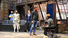 Így próbálja A padlást a Szegedi Nemzeti Színház a koronavírus-járványban